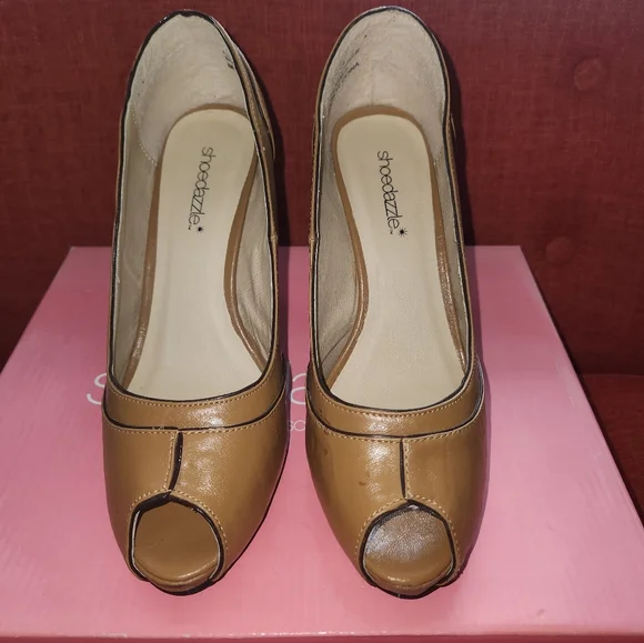 Women's Tan Peep Toe 4in High Heels By Shoe Dazzle Sz 7.5 - Picture 2 of 15